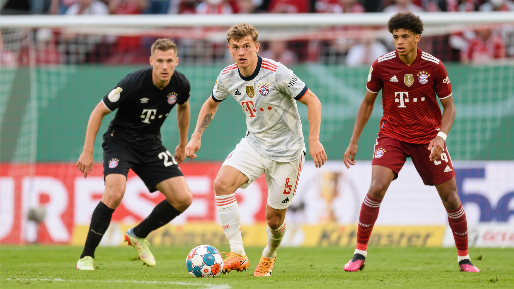 德甲防守中场评级:基米希入洲际级,格雷获认可 德甲防守中场评级:基米希入洲际级,格雷获认可